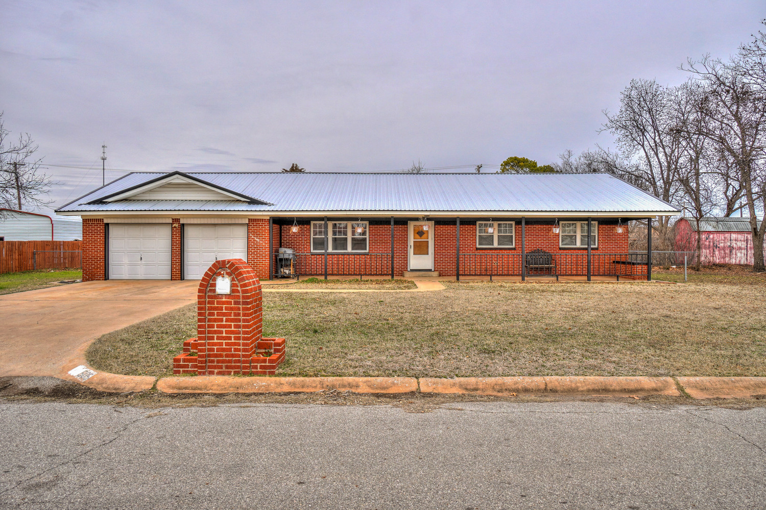 505 East Oklahoma Avenue Walters, Oklahoma 73572 Nested Tours